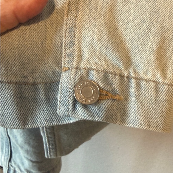 GAP Women's Light Blue Jean Jacket - Picture 7 of 7